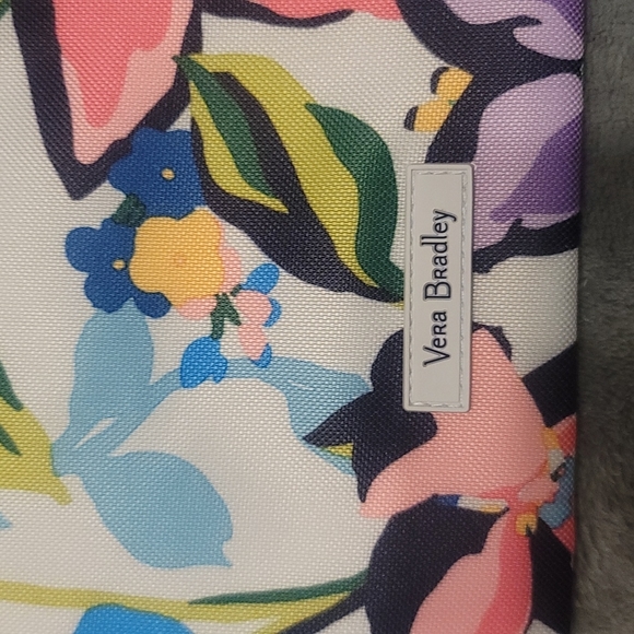 VERA BRADLEY LIGHTEN UP WRISTLET: Marian Floral: "lei'd back days await": NWT - Picture 5 of 5